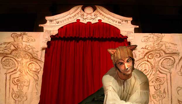 La casa delle storie al Teatro Manzoni con lo spettacolo Il Gatto con gli Stivali